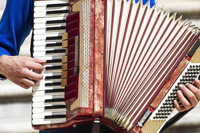 Cara Membuat dan Mengelola Klub Penggemar Virtual untuk Artis