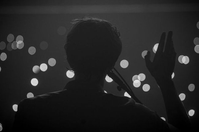 Hitmaker Headquarters: Di Balik Layar Perusahaan Musik