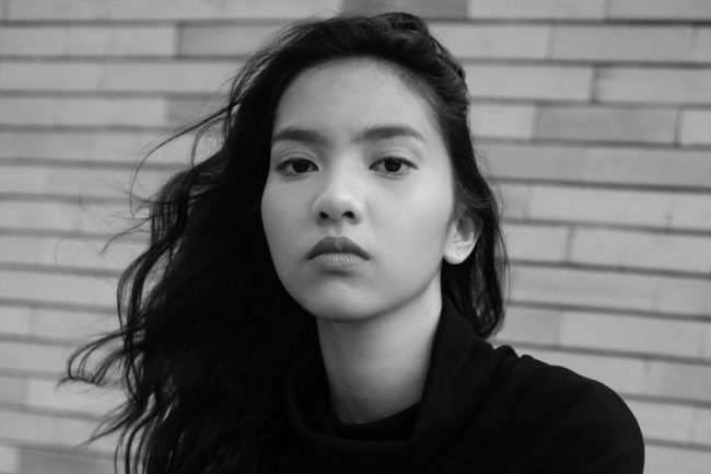 Dere: Suara Baru yang Memukau Dunia Musik Indonesia