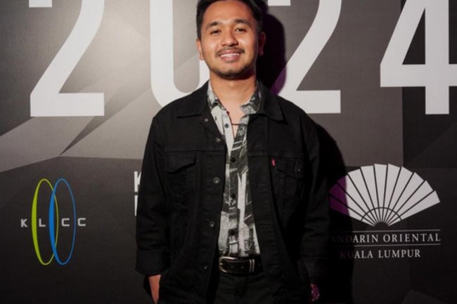 Perkembangan Gaya dan Teknik dalam Karya Ungku Iskandar Sepanjang Karir