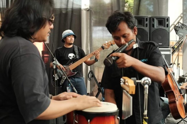 Perpaduan Harmoni dan Pesan Positif dalam Karya Musik Mafidz