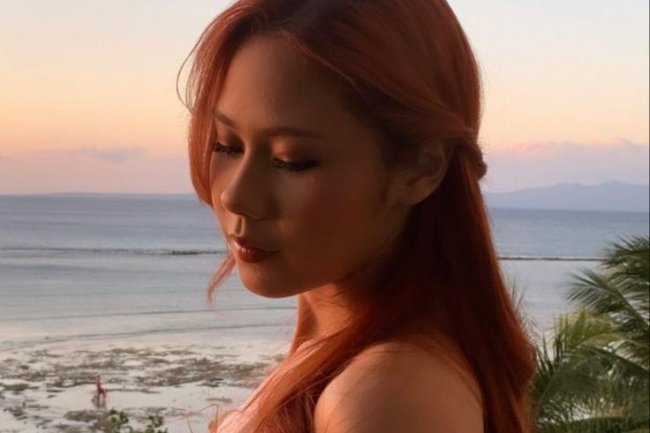 Eksplorasi Tema Cinta dan Kehidupan dalam Lagu-Lagu Nadin Amizah