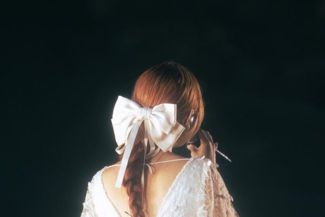 Kenangan Masa Kecil yang Menginspirasi Karya Nadin Amizah