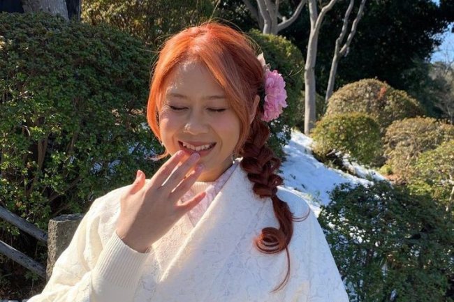 "Taruh" oleh Nadin Amizah: Menyelami Makna Cinta dan Pertaruhan dalam Hidup