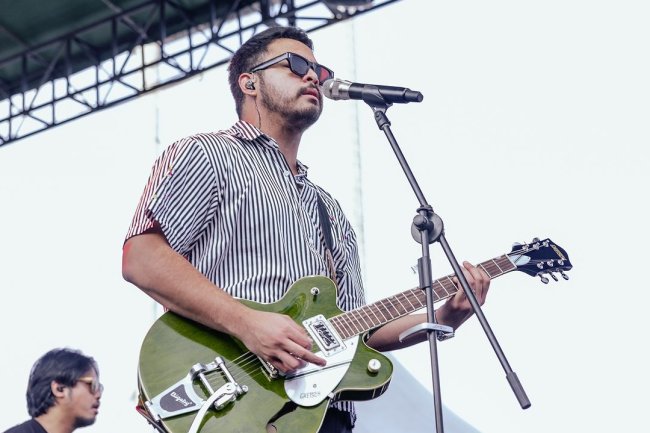 Nadhif Basalamah: Bintang Muda yang Bersinar di Dunia Musik