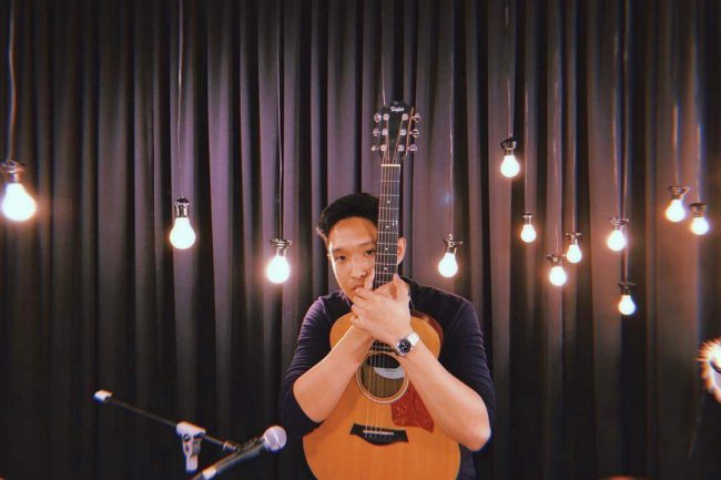 Dari Panggung Sekolah ke Panggung Dunia: Kisah Aziz Harun