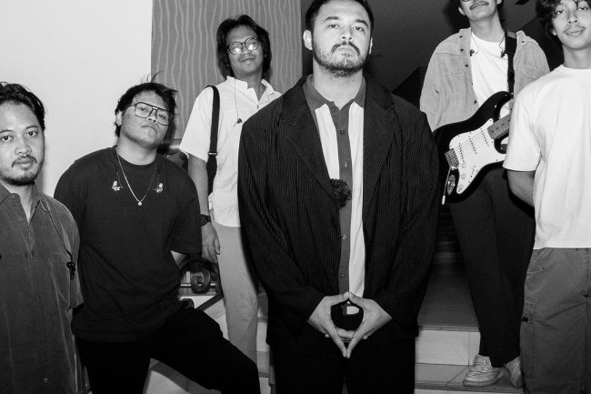 Musik Akustik dan Gaya Minimalis Nadhif Basalamah