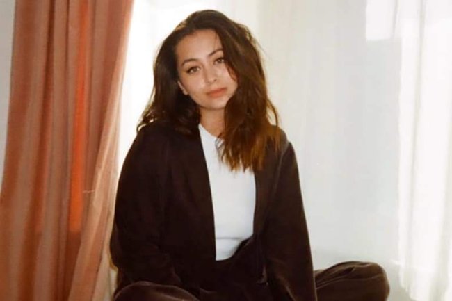 10 Lagu Terbaik Jasmine Thompson yang Harus Kamu Dengar