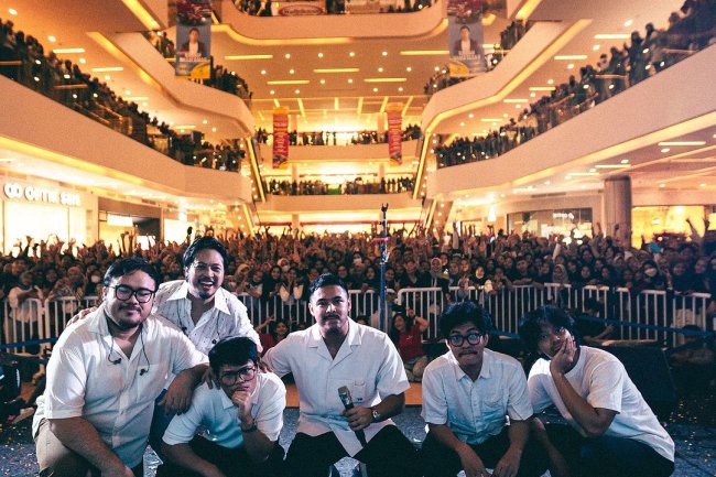 "Jatuh Cinta Lagi: Menemukan Harapan di Laman Terakhir"