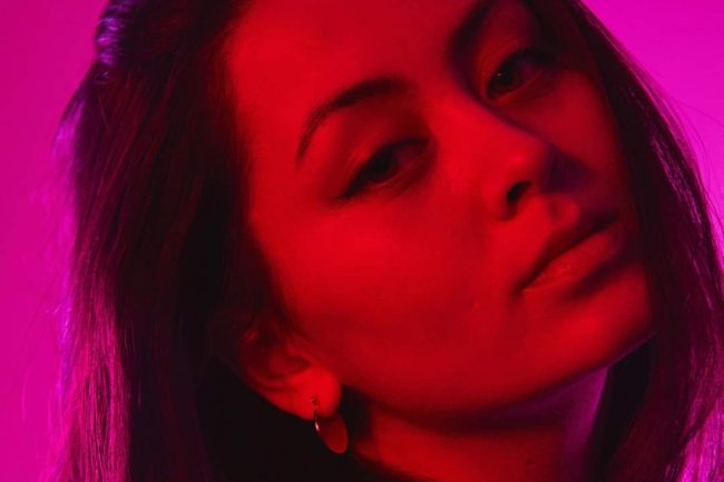 Musik Jasmine Thompson: Perpaduan Harmoni yang Menenangkan