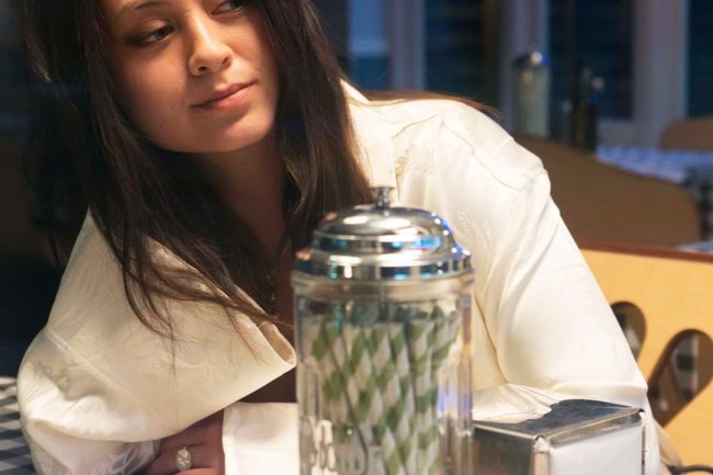 Jasmine Thompson dan Kekuatan Musik untuk Menyentuh Jiwa