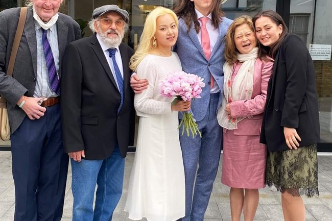 Kerapuhan yang Tersirat dalam Lirik ‘Willow