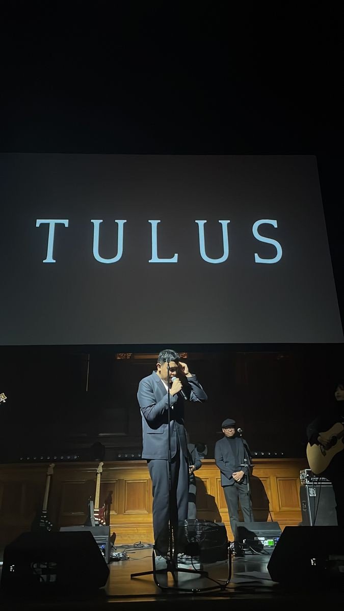 Tulus: Kolaborasi-Kolaborasi Menarik yang Mewarnai Karirnya