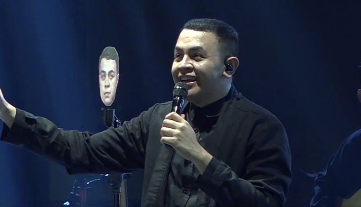 Mengenal Tulus: Latar Belakang dan Inspirasi di Balik Musiknya