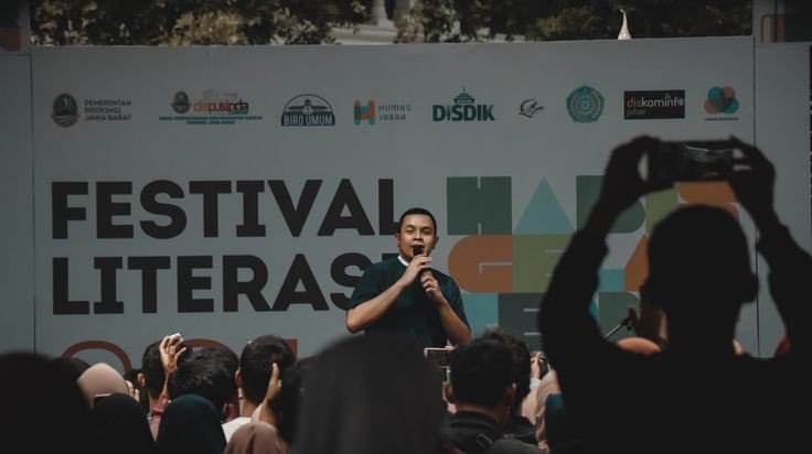 Festival Literasi Musisi Tulus 2019: Perayaan Sastra dan Musik di Gedung Sate Bandung