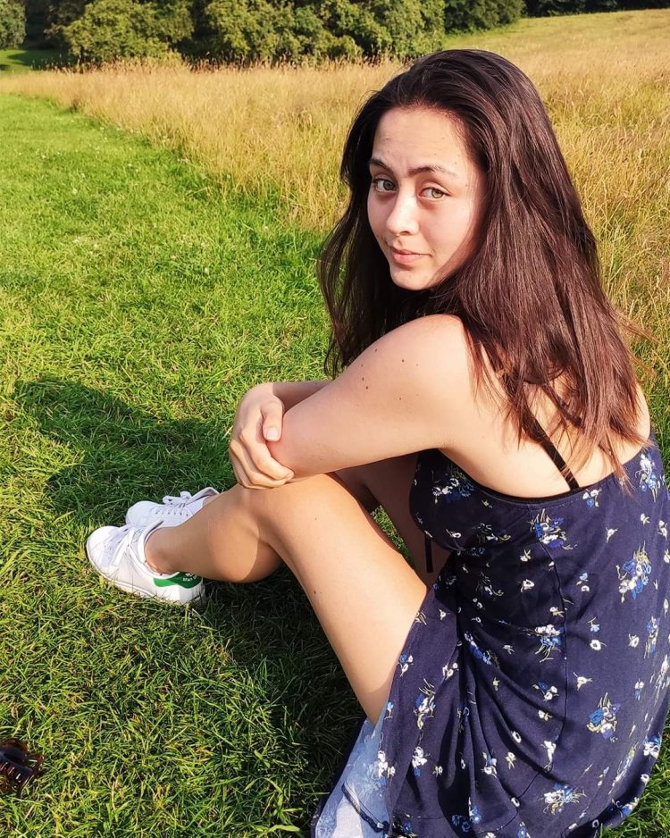 Transformasi Jasmine Thompson dari Penyanyi Cover Menjadi Artis Internasional