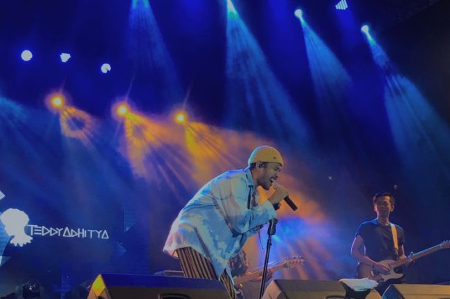 Teddy Adhitya dan Eksplorasi Musik R&B Modern