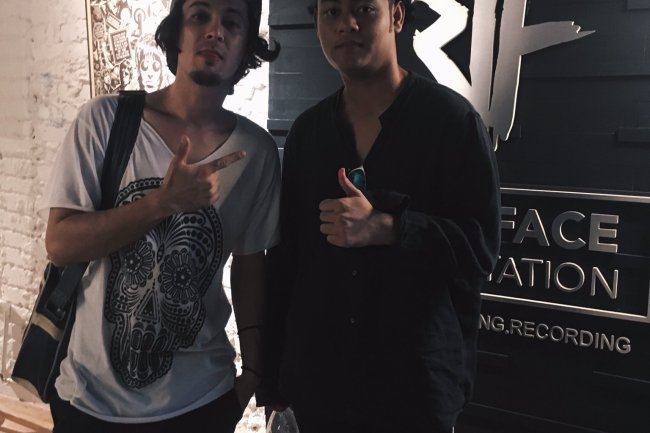 Menyanyikan Kebahagiaan: Lirik "Kebahagiaan Kita"