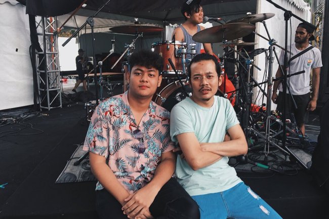 Mengungkap Keindahan Cinta dalam Lirik "Kita Berdua"