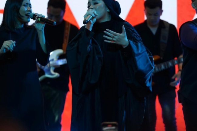 Makna Mendalam di Balik Lirik Lagu Sivia Azizah