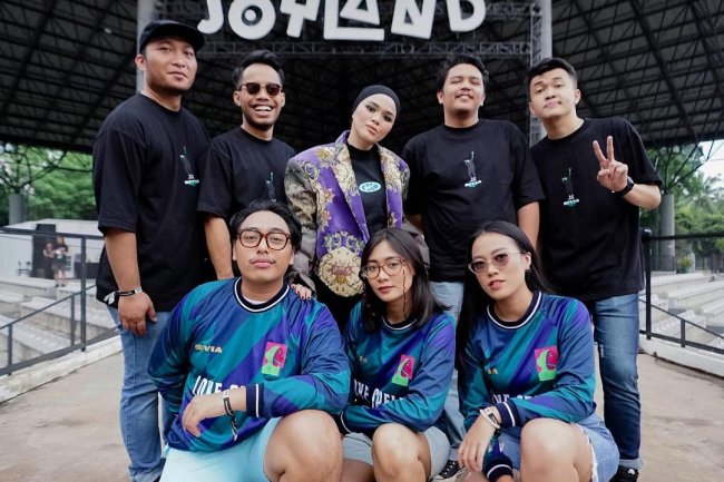 "Storm" dari Sivia Azizah: Pergulatan Emosional dalam Melepaskan