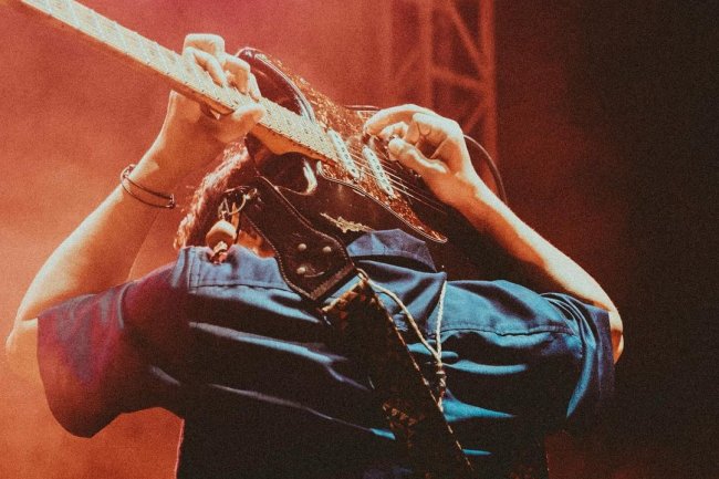 Mengapa Musik Rafi Sudirman Begitu Menyentuh Hati