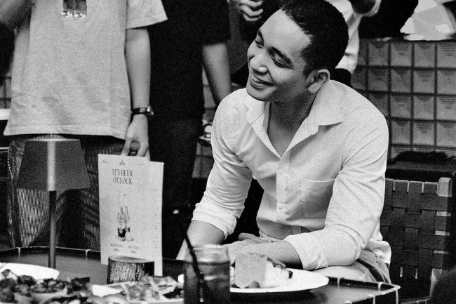 Rafi Sudirman: Dari YouTube ke Panggung Musik Nasional