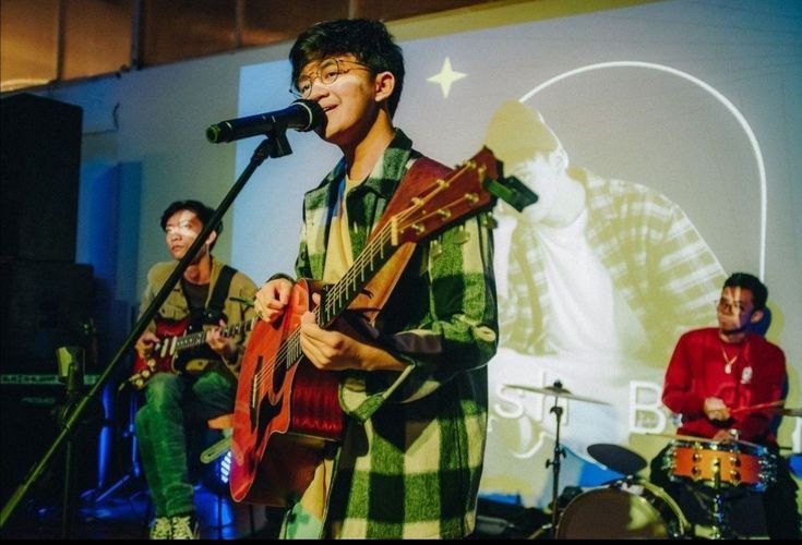 Lagu-Lagu Populer Arash Buana yang Wajib Kamu Dengar