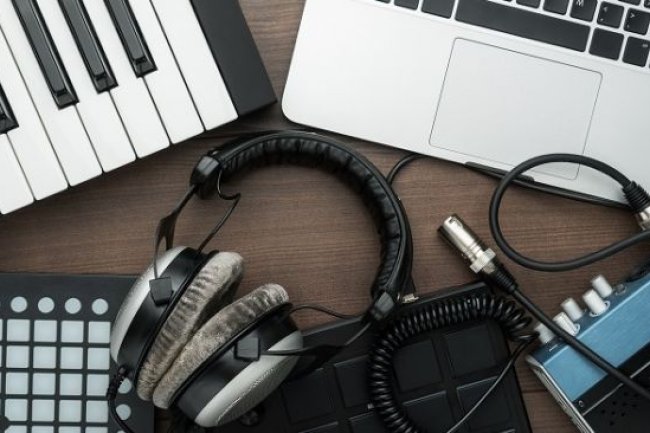 Memaknai Hari Ayah dengan Mendengarkan Lagu 'Nak'