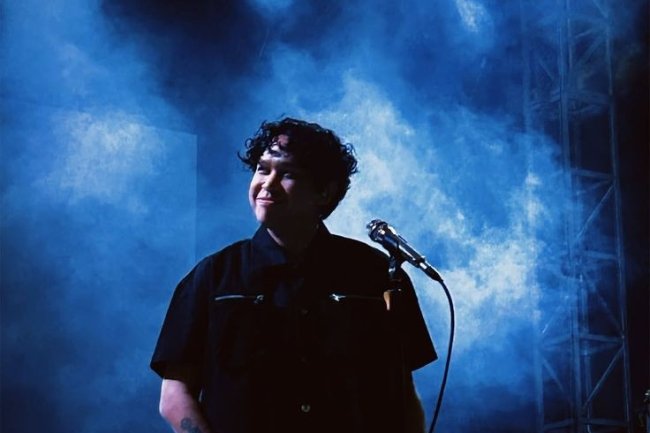 Proyek Musik Interaktif: Ketika Hindia Libatkan Pendengarnya