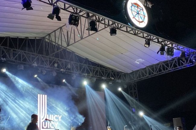 Dari Cafe ke Panggung Festival Besar: Juicy Luicy Menanjak
