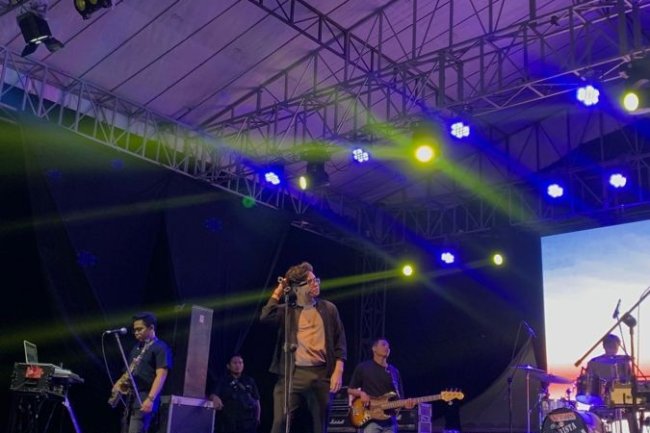 Kombinasi Lagu Juicy Luicy dan Tempat Nongkrong yang Pas: Galau dengan Gaya