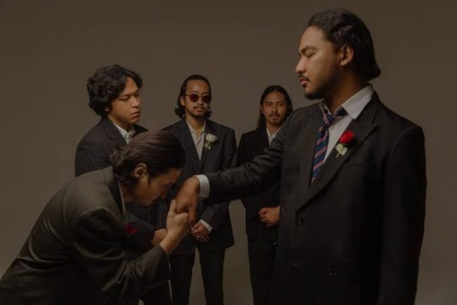 Reaksi Penonton Saat Lagu “Tarian Penghancur Raya” Dibawakan Live