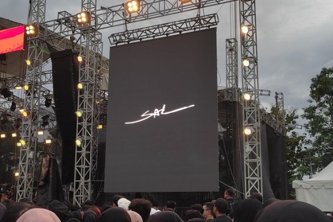 Harmoni Sal Priadi dan Nadin Amizah dalam Kolaborasi Musik yang Sukses