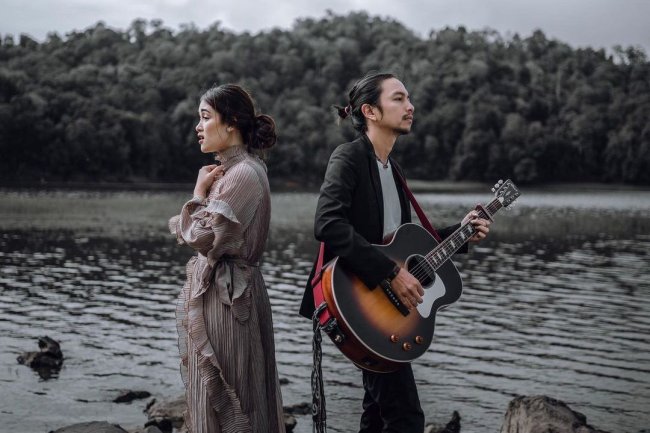 Jejak Langkah Fiersa Besari di Dunia Musik dan Petualangan Alam